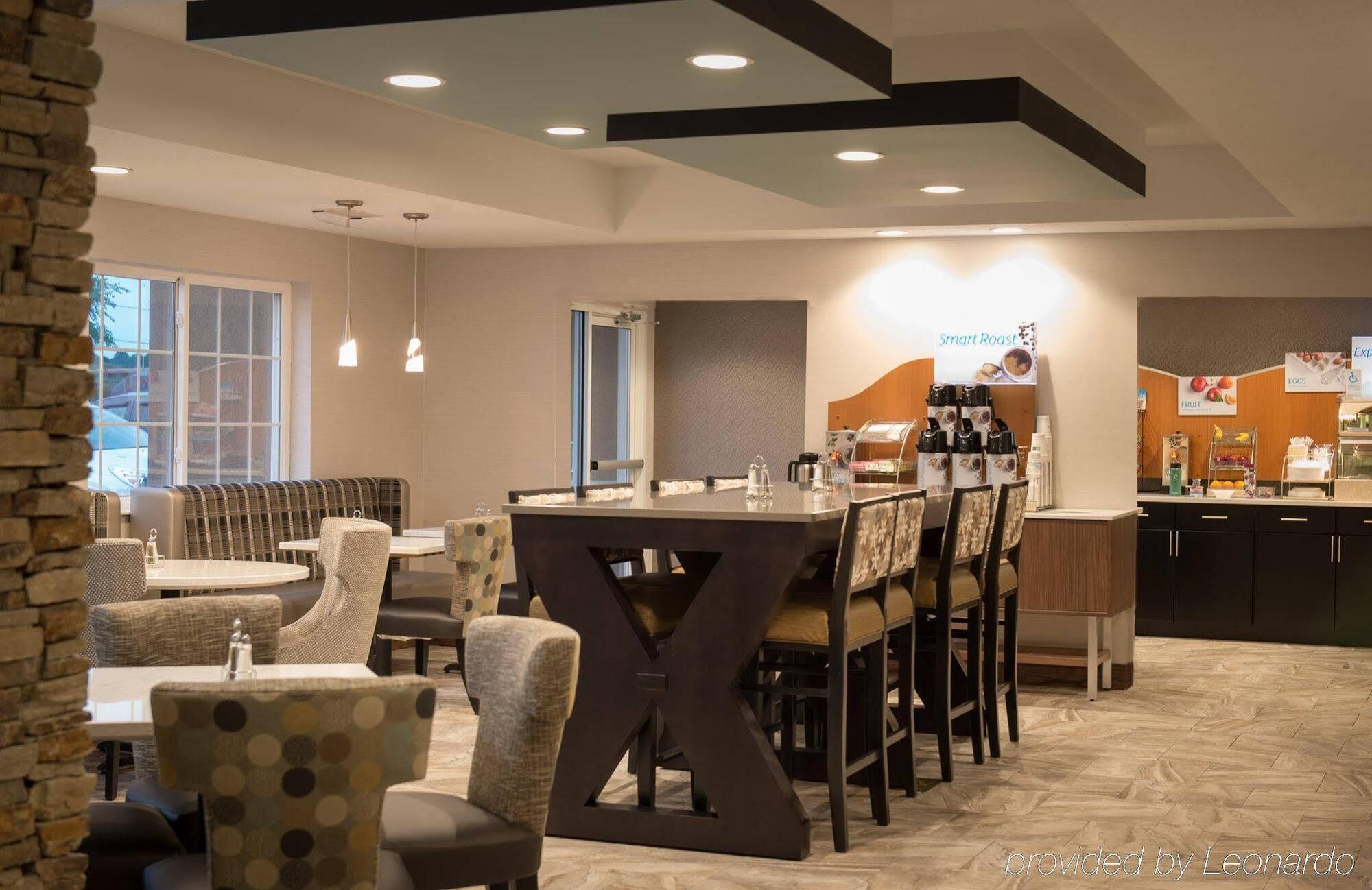 Holiday Inn Express Le Claire Riverfront-Davenport By Ihg Zewnętrze zdjęcie